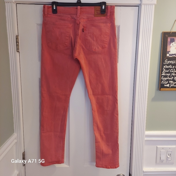 Levi's Coral Pink Skinny Jeans Size 2 or 30x32 - Picture 6 of 10